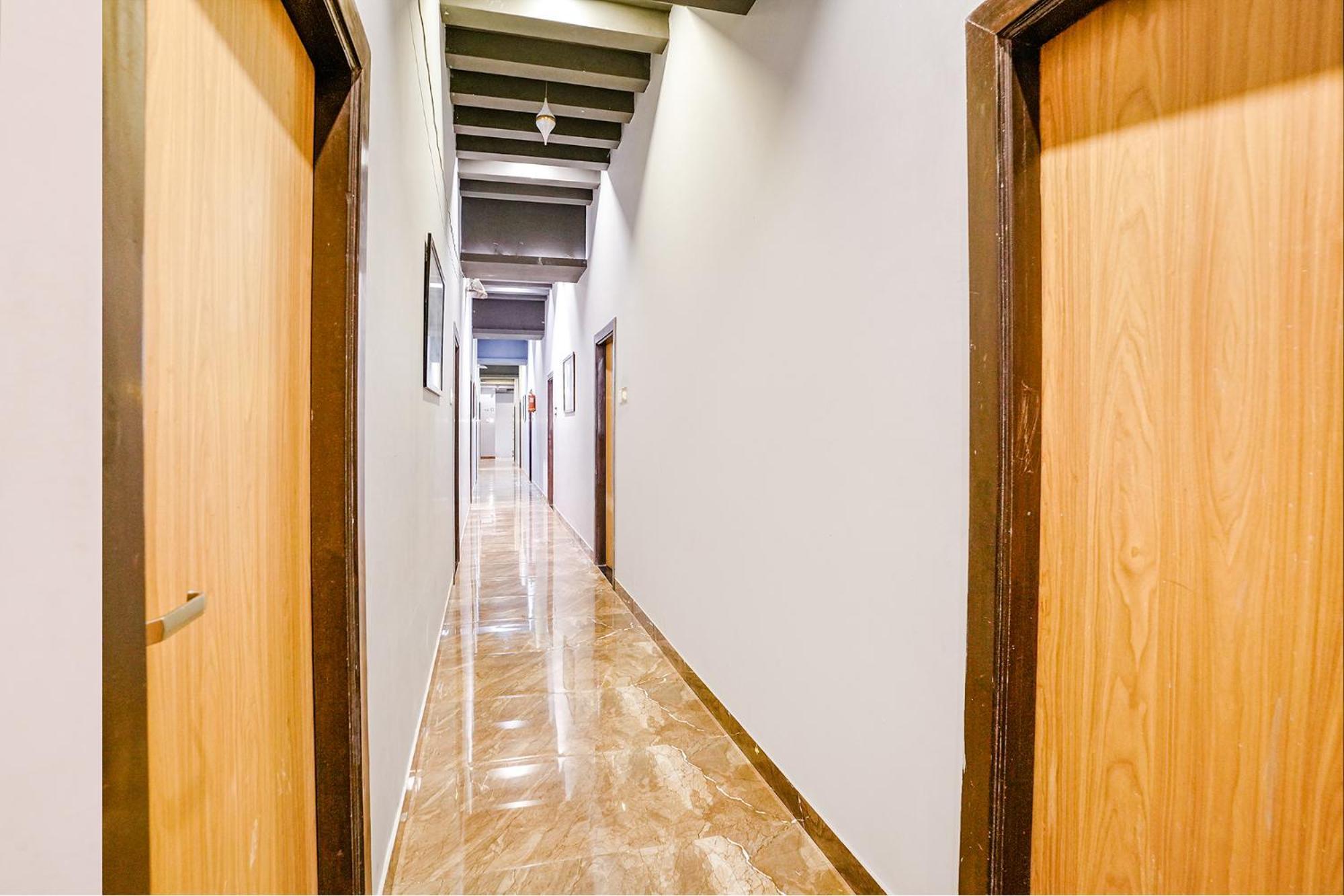 Fabhotel Zara Grand Mumbai Bagian luar foto
