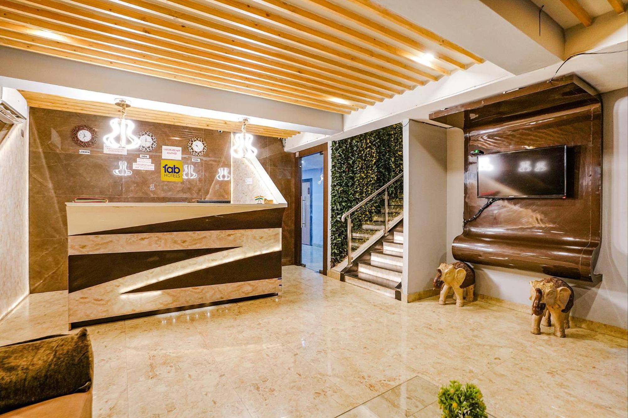 Fabhotel Zara Grand Mumbai Bagian luar foto