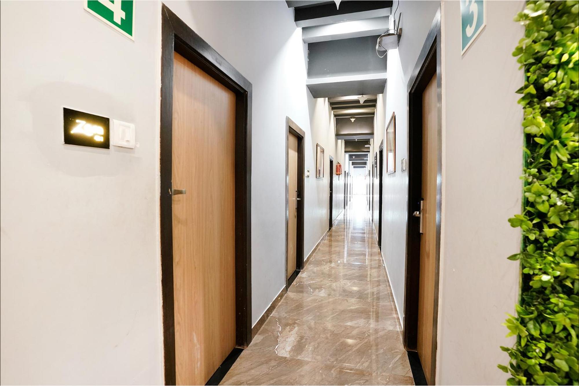Fabhotel Zara Grand Mumbai Bagian luar foto